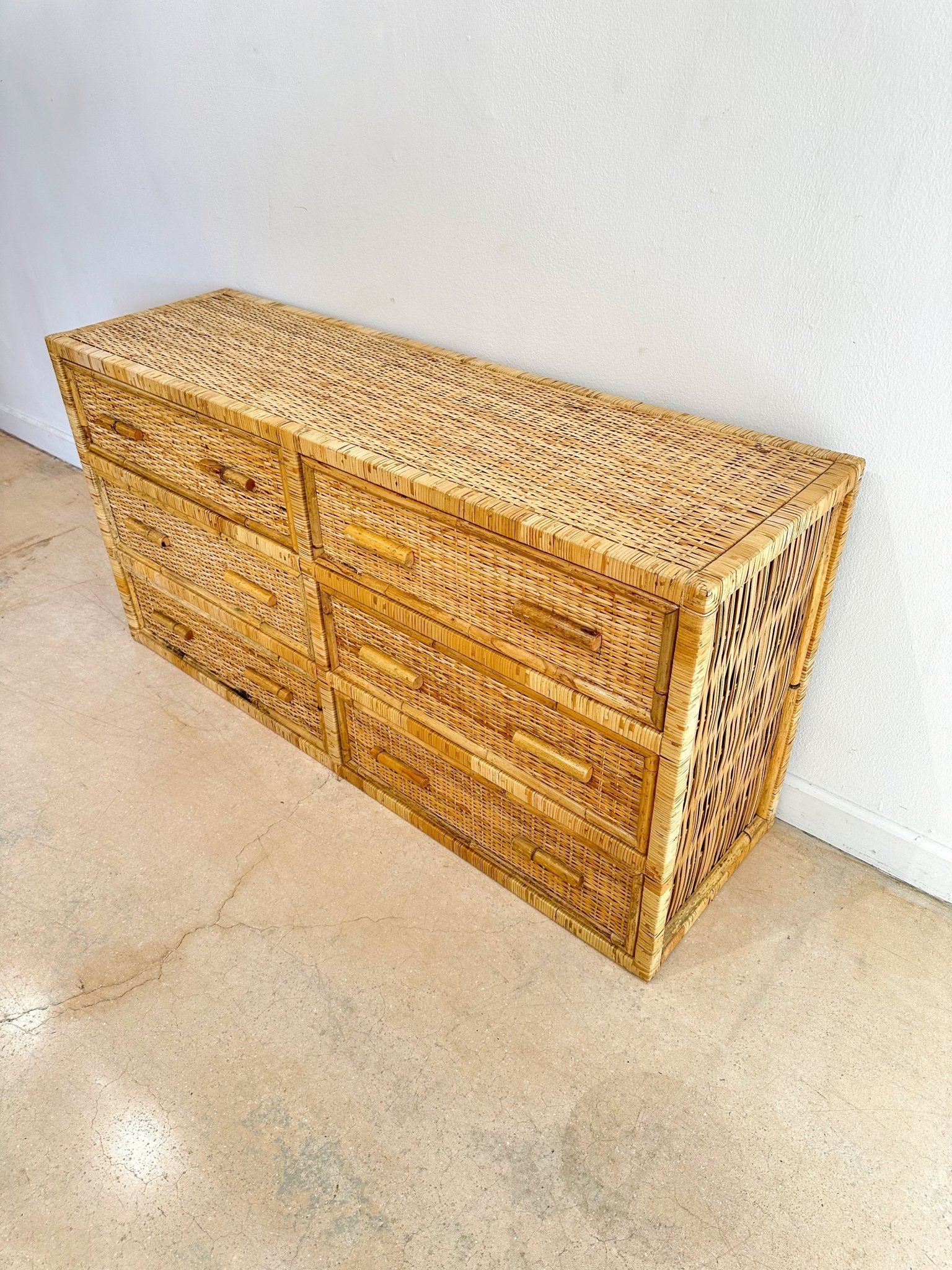 vintage wicker dresser $635 FREESHIPPING Shabby Chic Rattan 4 Drawers Rare Find or living areas Sold at Auction: Vintage Henry