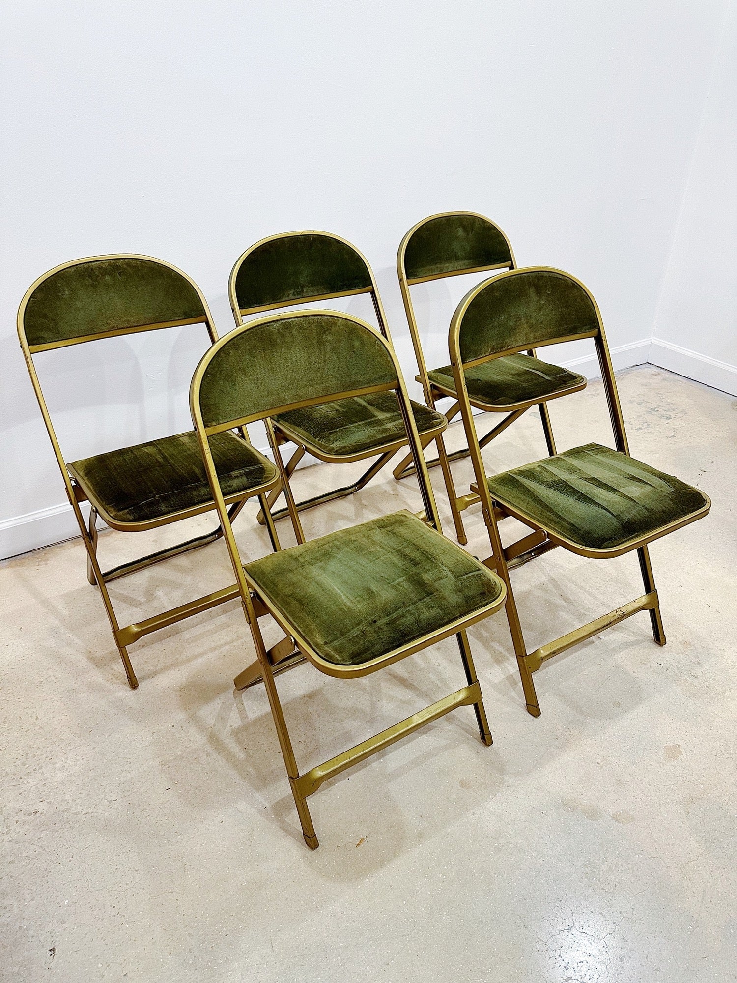 Fritz Vintage Fold Up Chairs Green Velvet Folding Chairs (x5) – Rehaus