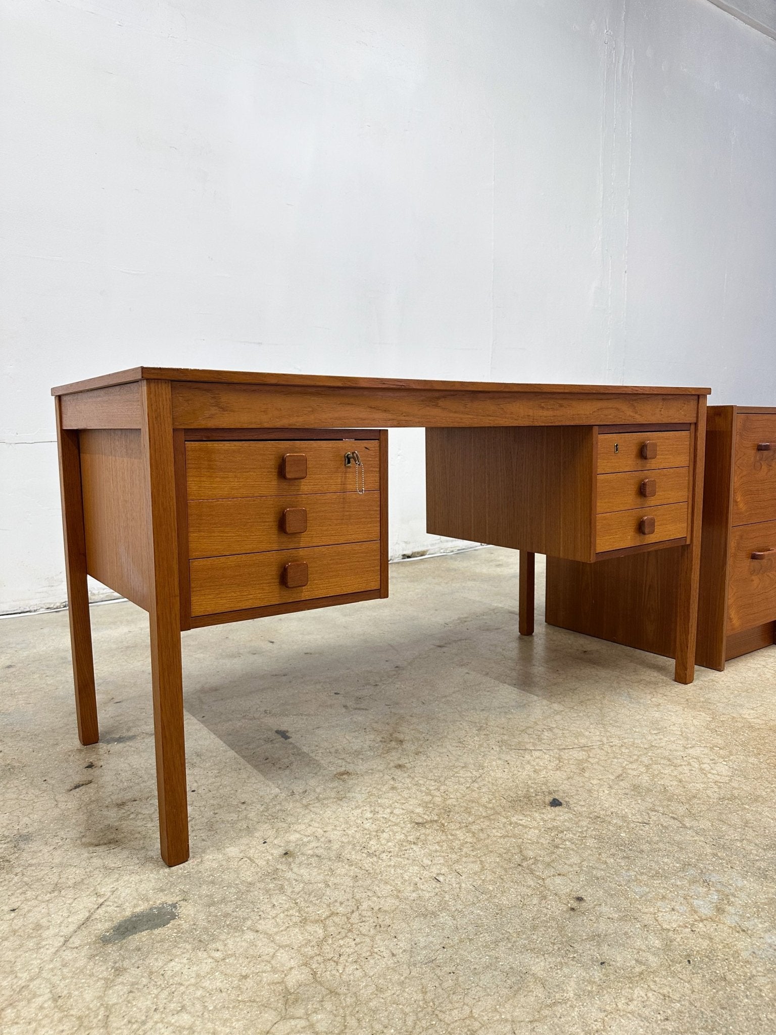 Danish Domino Mobler Desk - Rehaus