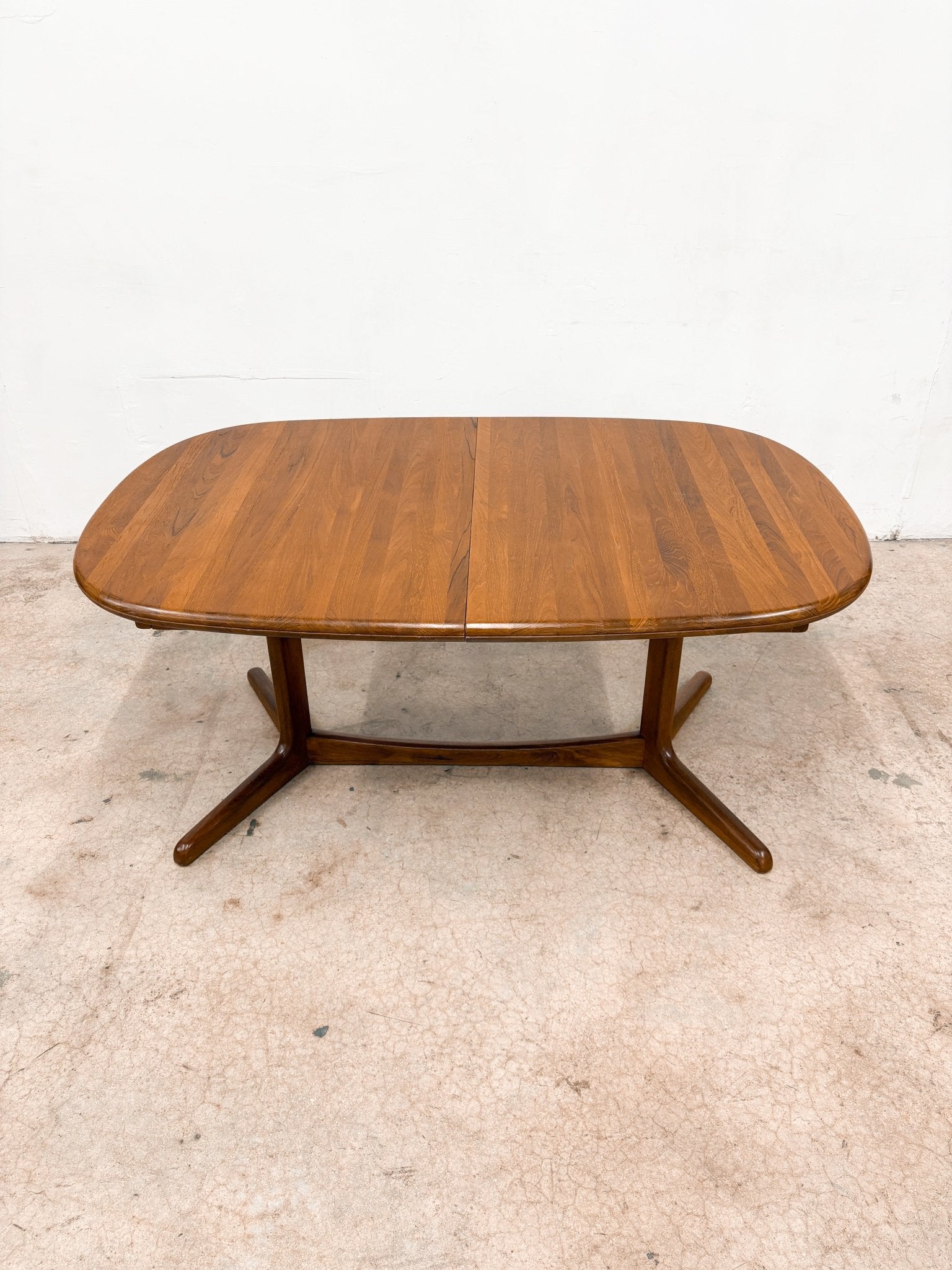 Danish Teak Expanding Dining Table, Benny Linden - Rehaus