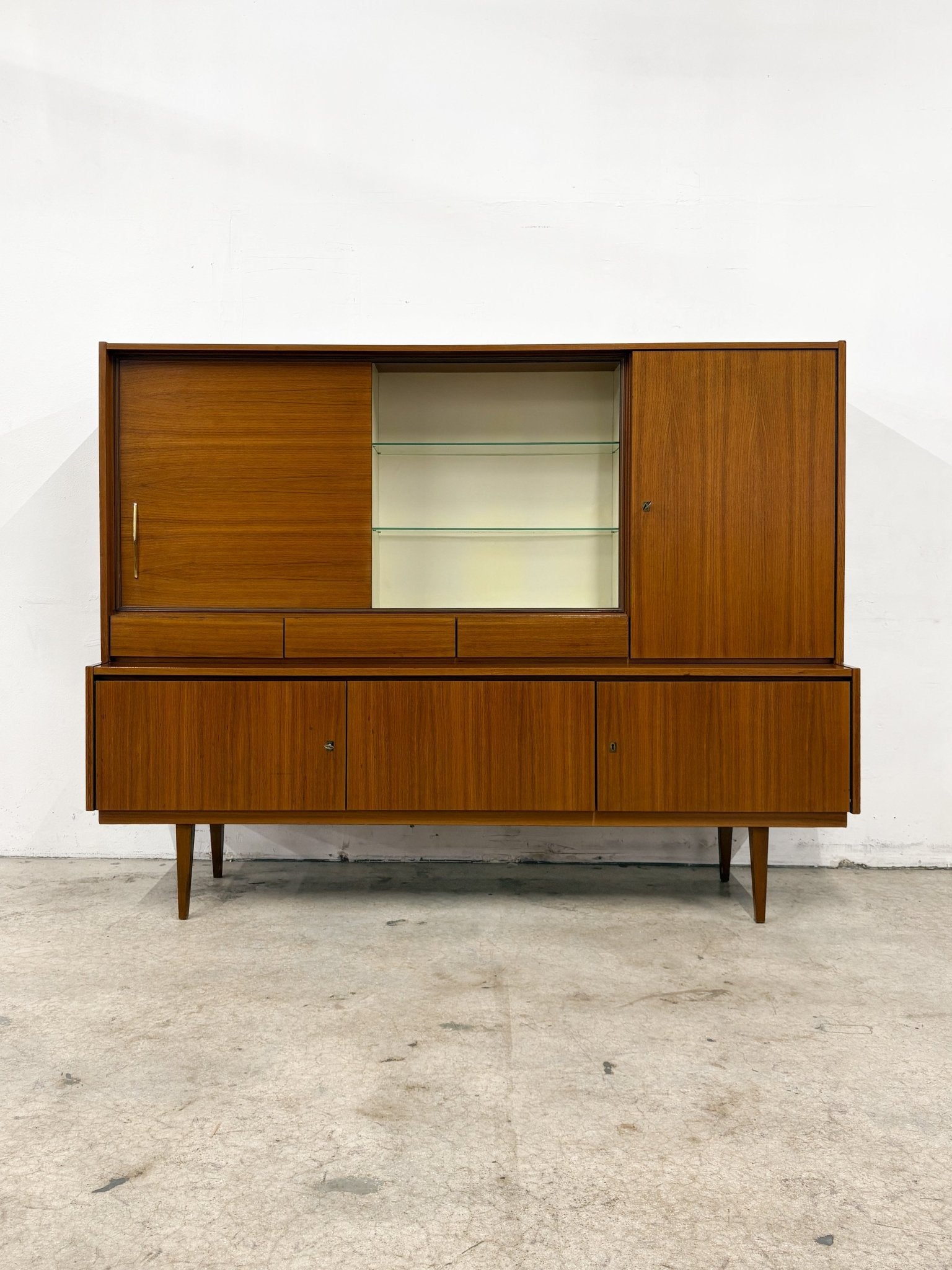 German Walnut Cabinet Hutch, Munker - Modell - Rehaus