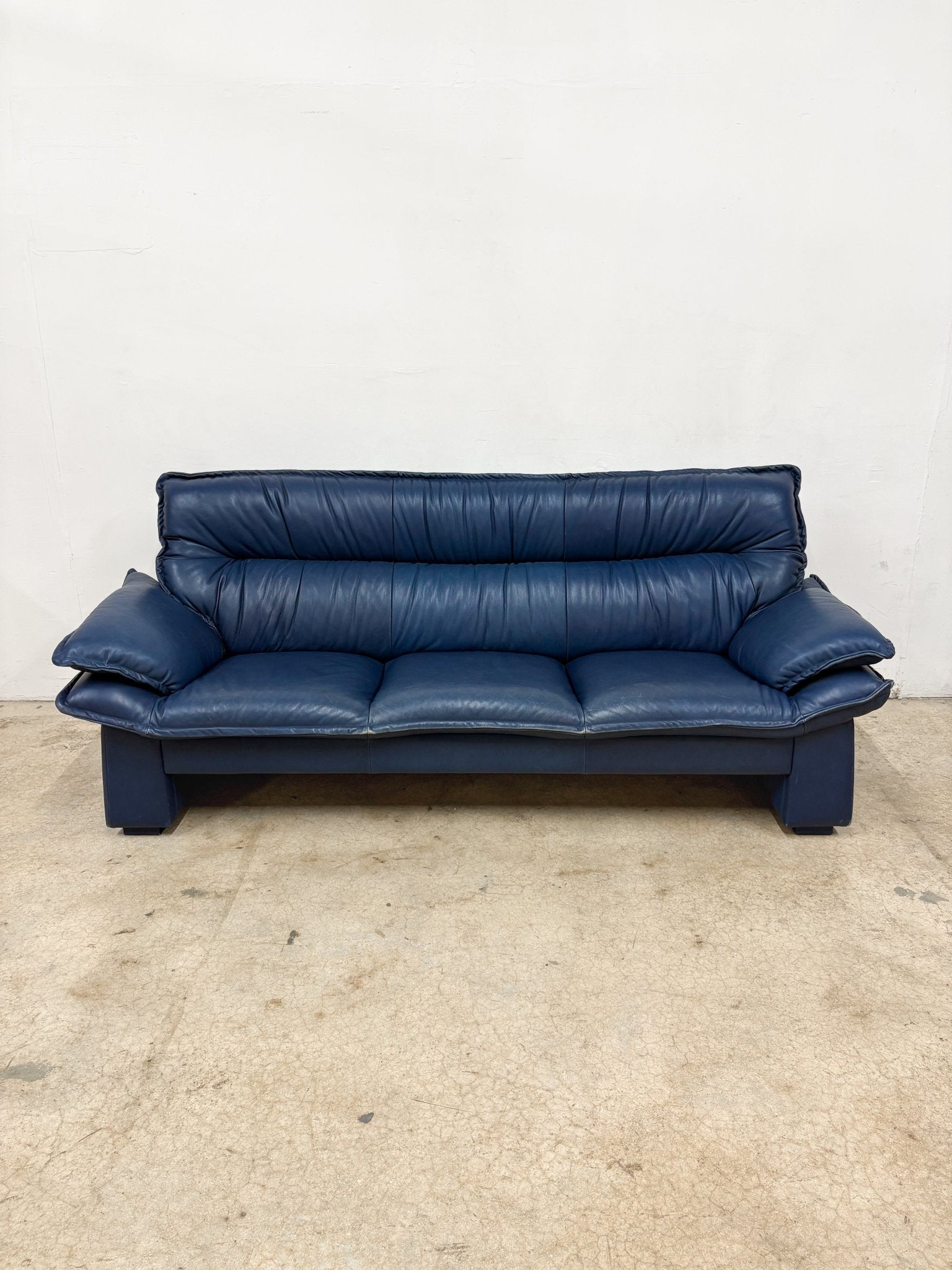 Navy Blue Leather Sofa, Nicoletti Salotti - Rehaus