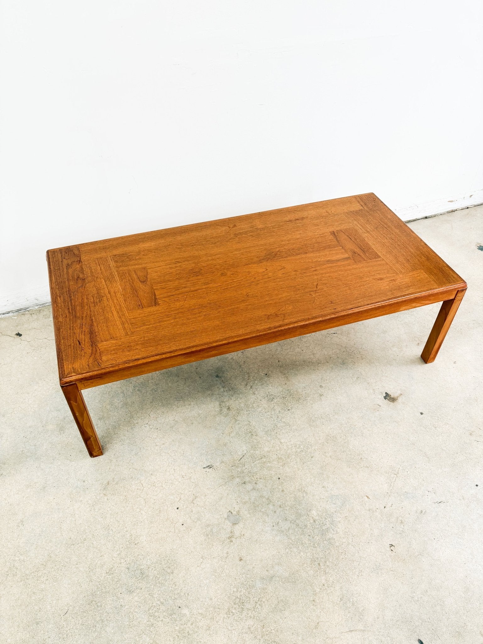 Scandinavian Teak Coffee Table, Vejle Stole Møbelfabrik - Rehaus