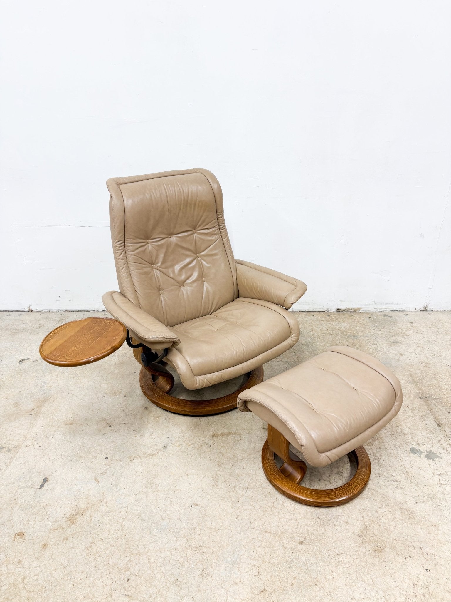 Tan Leather "Stressless" Recliner + Ottoman, Ekornes - Rehaus