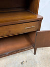 Walnut Hutch, Broyhill Saga - Rehaus