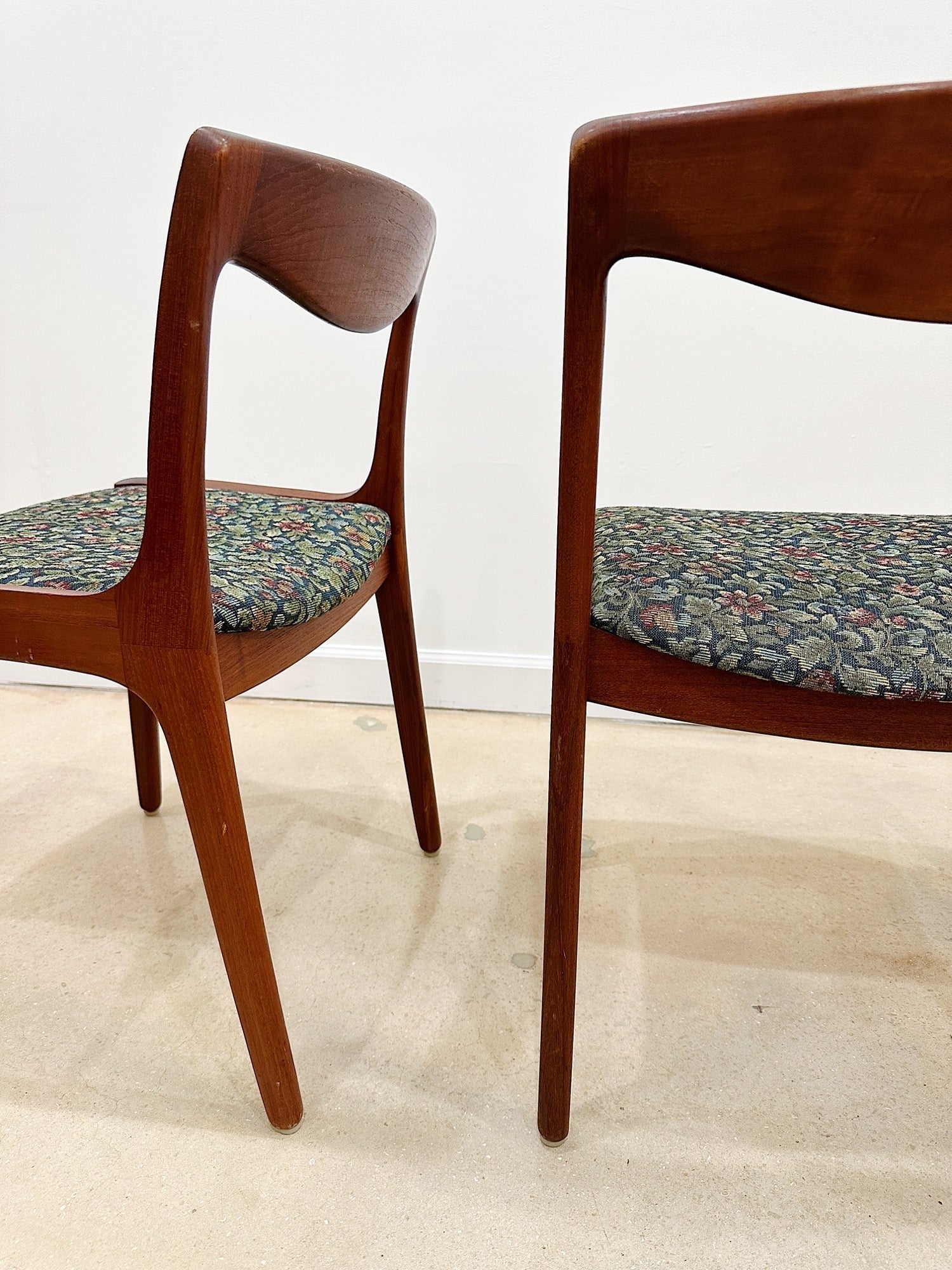 Danish Teak Dining Chairs by Jeppesen (x6) - Rehaus