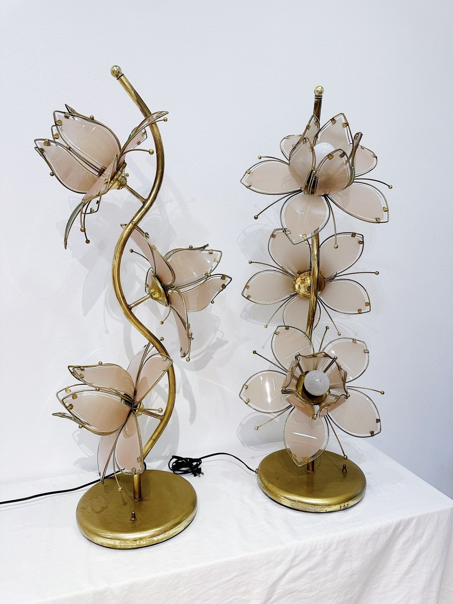Gold & Pink Lotus Lamp - Rehaus