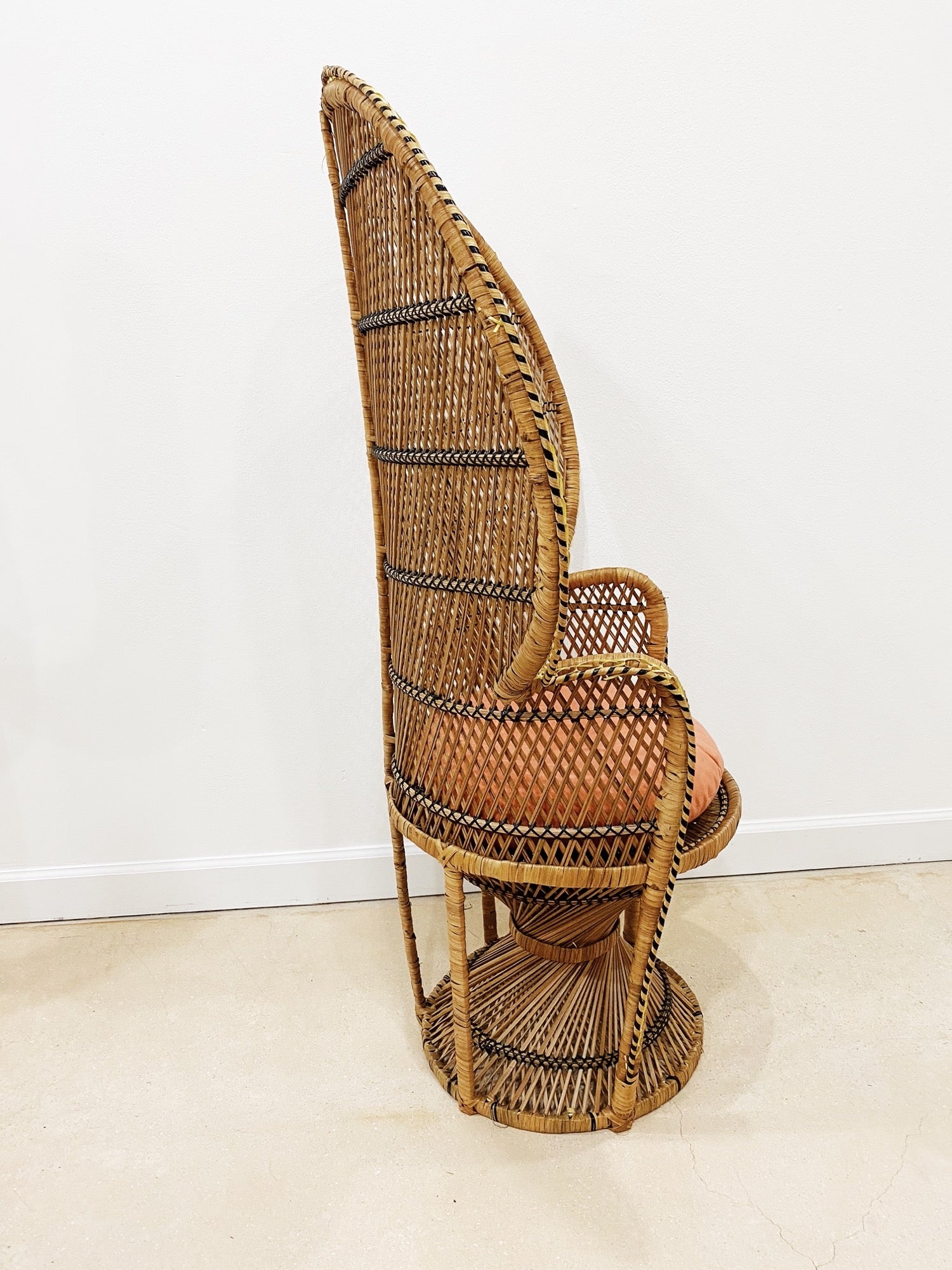 Light Rattan Peacock Chair - Rehaus