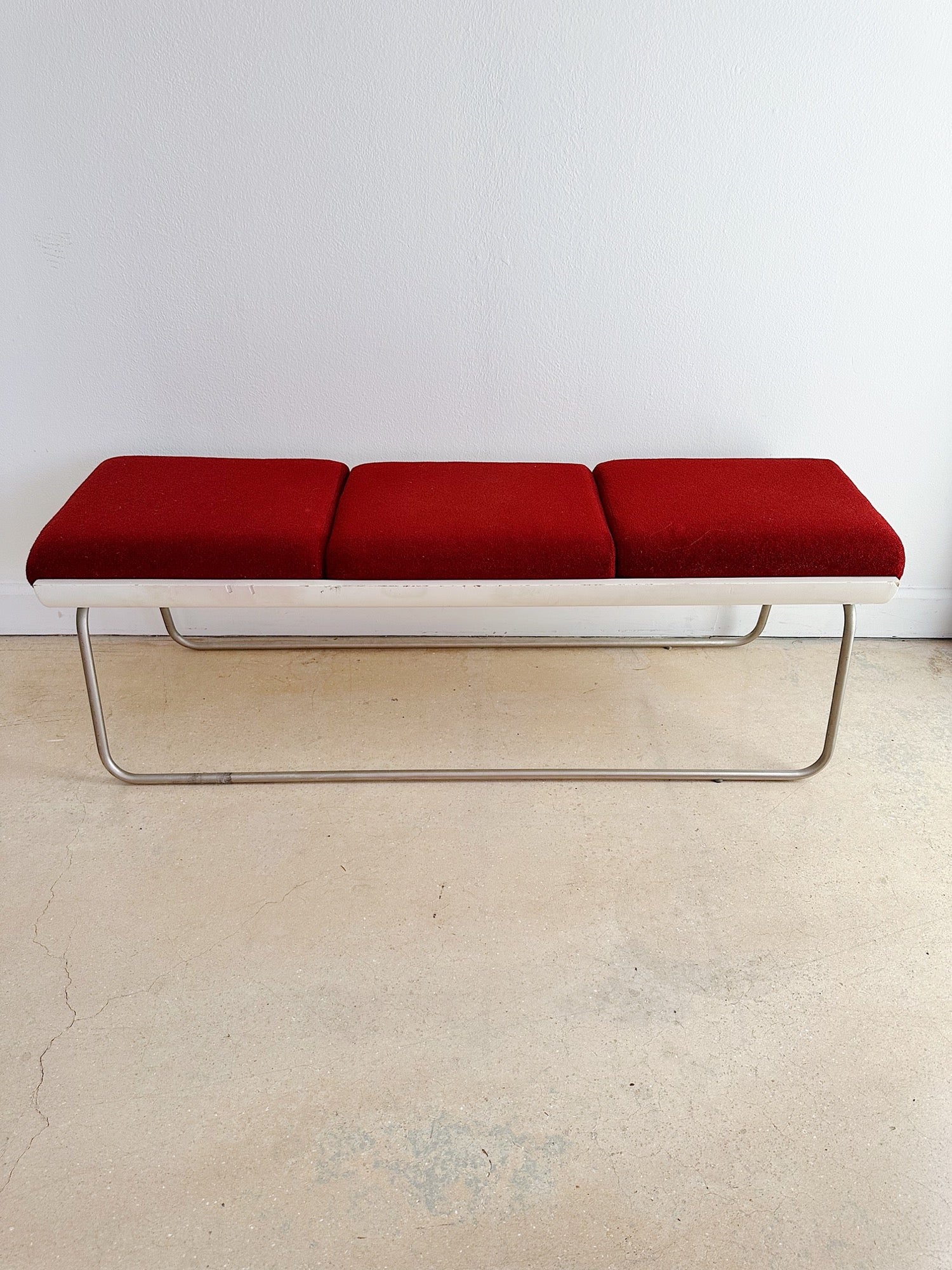 Red Space Age Bench - Rehaus