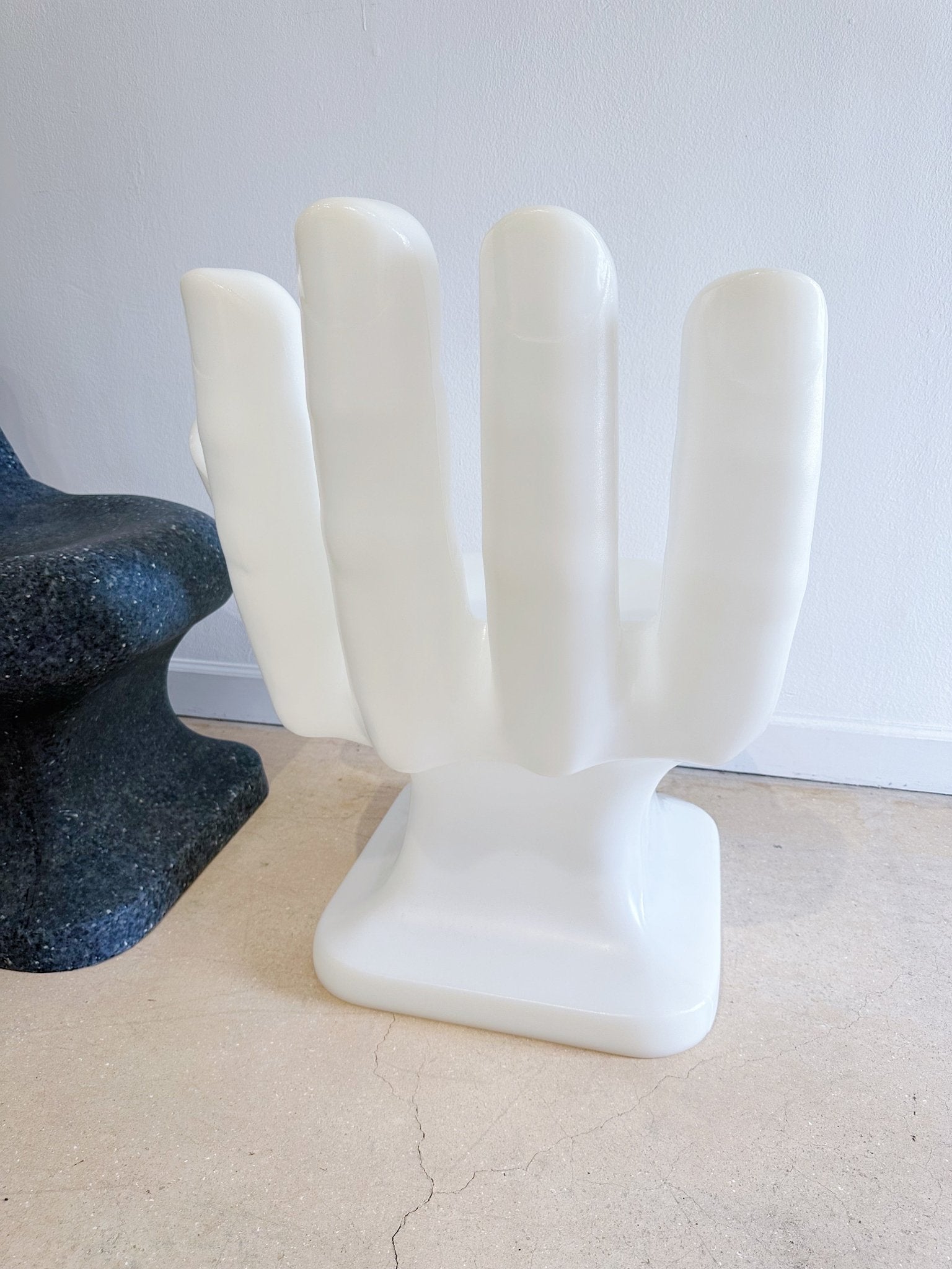 Resin Hand Chair - Rehaus