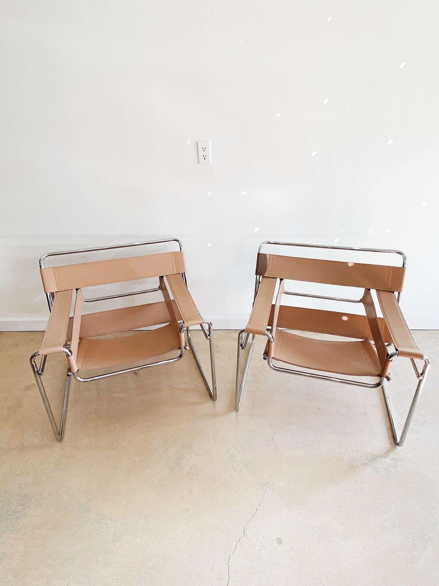 Tan Wassily Corner Chair - Rehaus