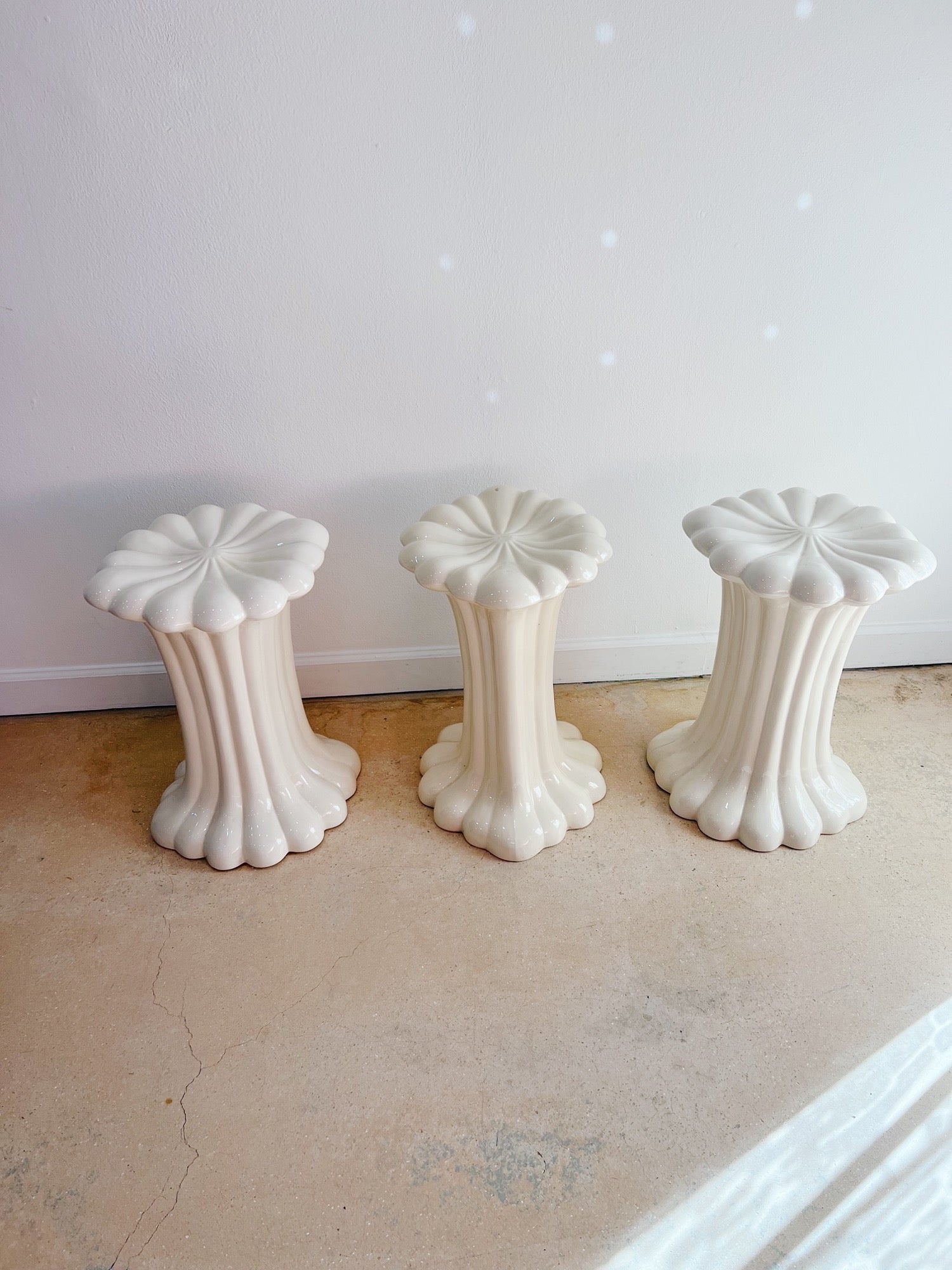 White Ceramic Flower Pedestal - Rehaus