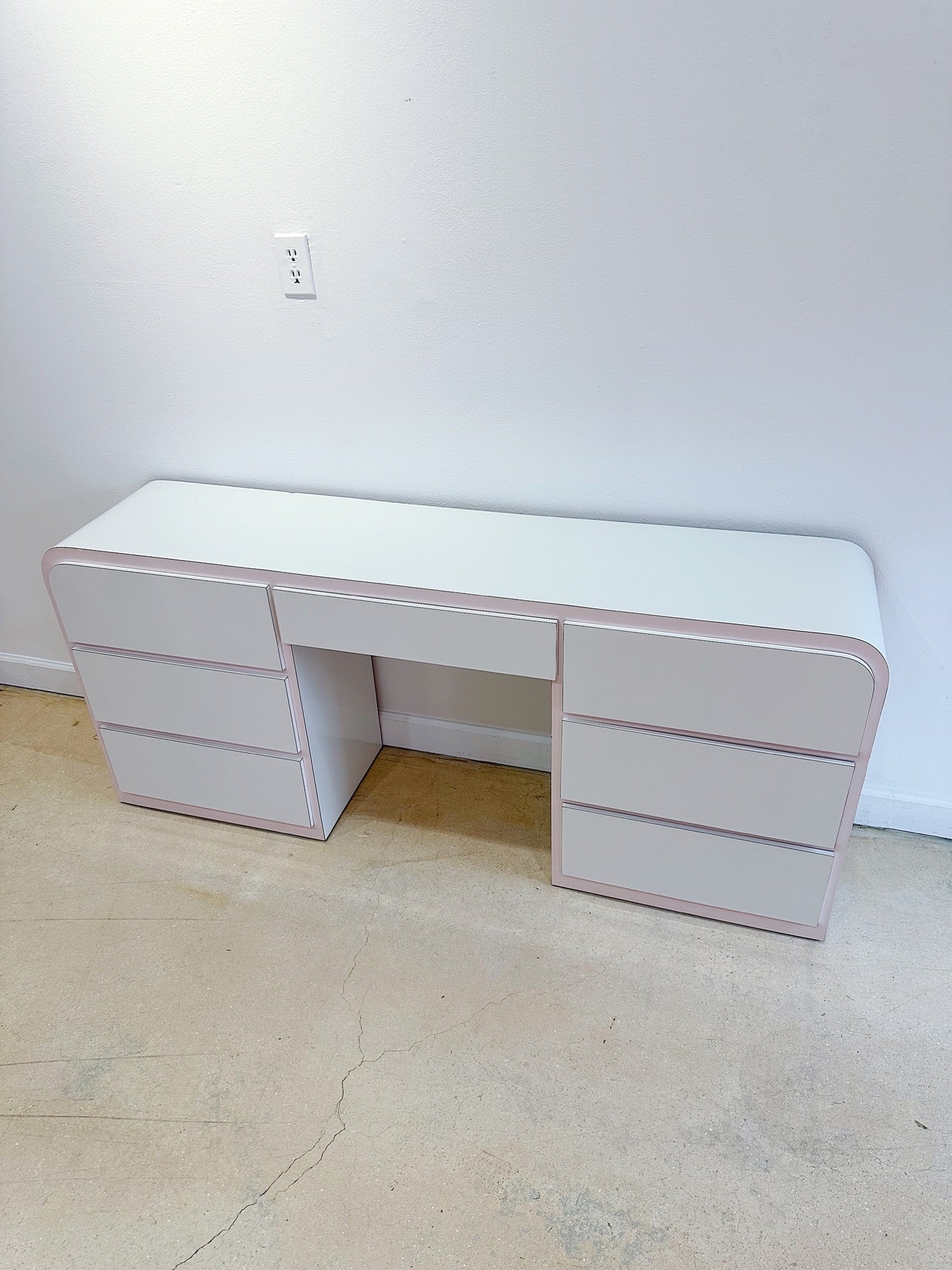 White + Pink Laminate Vanity Desk - Rehaus